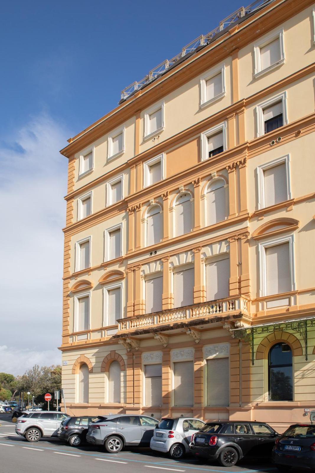 "Burlamacca" Luxury Apartment ヴィアレッジョ エクステリア 写真